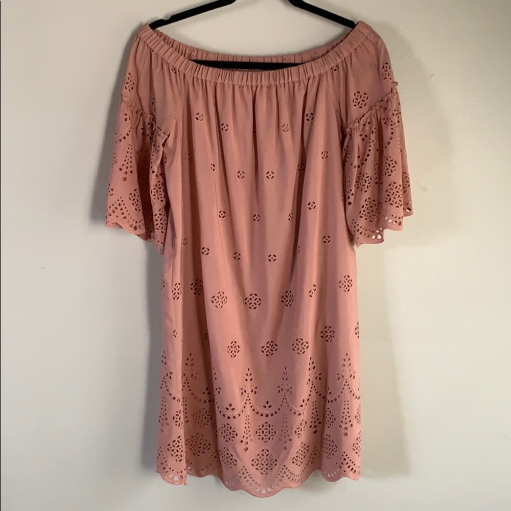 🌹MADEWELL🌹Eyelet off shoulder dress Mauve 2